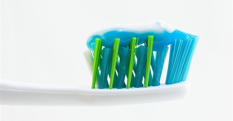 Correct Methods Of Brushing And Flossing Of Enamel To Keep away from Infections